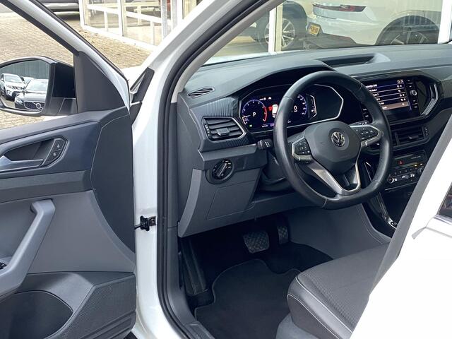 Volkswagen T-Cross 1.0 TSI Style / Automaat / NL-Auto / 1e-Eigenaar / Adaptieve Cruise-Control / Climate-Control / Apple-Carplay & Android-Auto / Draadloze-Telefoonlader / LED / Keyless / Dodehoek-Detectie / DAB Radio-Bluetooth / Navi / PDC V+A met Camera / 18'' LMV / ENZ.