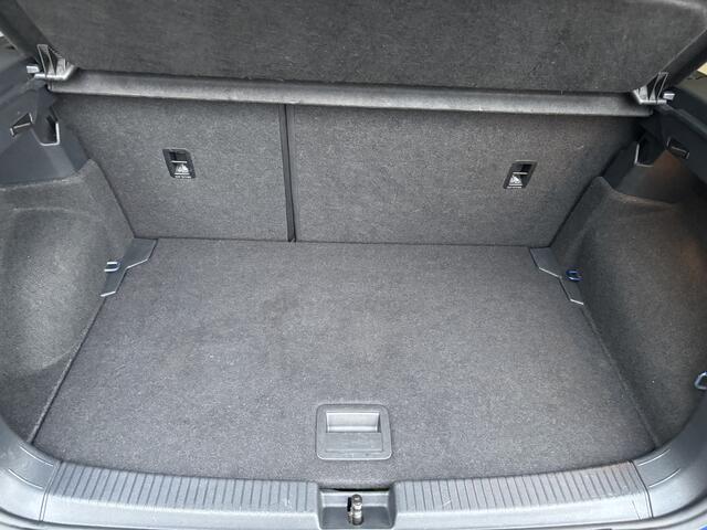 Volkswagen T-Cross 1.0 TSI Automaat Life Camera / Carplay / Parkeersensors