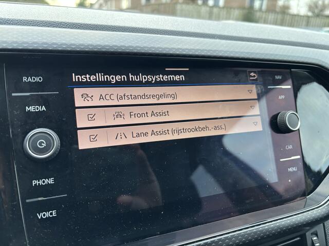 Volkswagen T-Cross 1.0 TSI Automaat Life Camera / Carplay / Parkeersensors