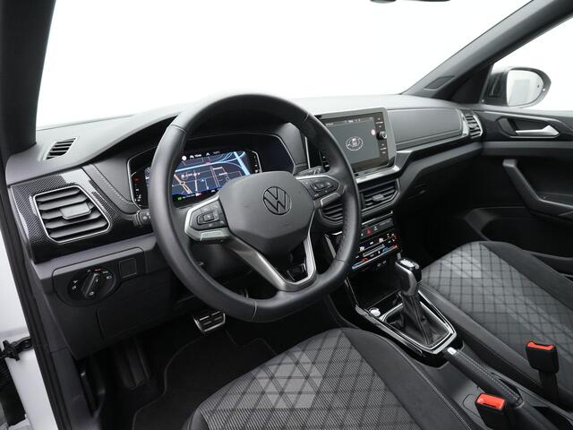 Volkswagen T-Cross 1.5 TSI 150 pk DSG R-Line | Trekhaak | IQ Light | Achteruitrijcamera | Stoelverwarming