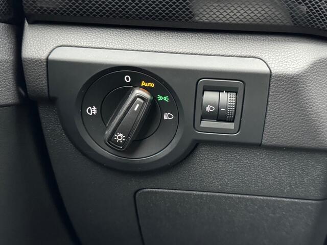 Volkswagen T-Cross 1.0 TSI 115 pk DSG Business - Stoelverwarming - camera - adaptive cruise