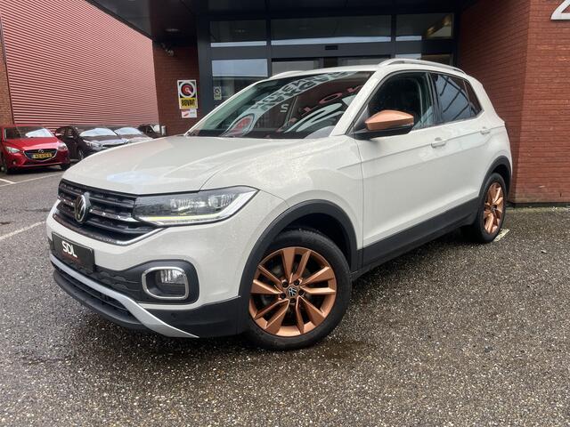 Volkswagen T-Cross 1.5 TSI Style // FULL LED // ADAP. CRUISE // VIRTUAL COCKPIT // CAMERA+SENSOREN // KEYLESS // NAVI+CARPLAY //