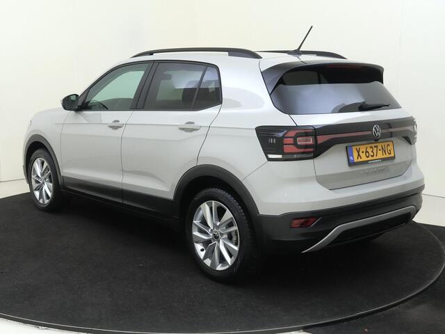 Volkswagen T-Cross 1.0 TSI Life | Achteruitrijcamera | CarPlay | Adaptieve cruise control | Airco | Elektrisch inklapbare | Lane- en frontassist |