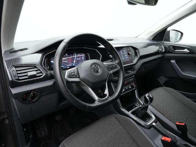 Volkswagen T-Cross 1.0 TSI 115 pk Style | Achteruitrijcamera | Stoelverwarming | Adaptive Cruise | Navigatie