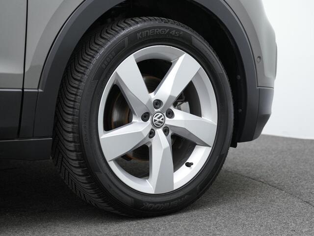 Volkswagen T-Cross 1.0 TSI 115 pk Style | Achteruitrijcamera | Stoelverwarming | Adaptive Cruise | Navigatie