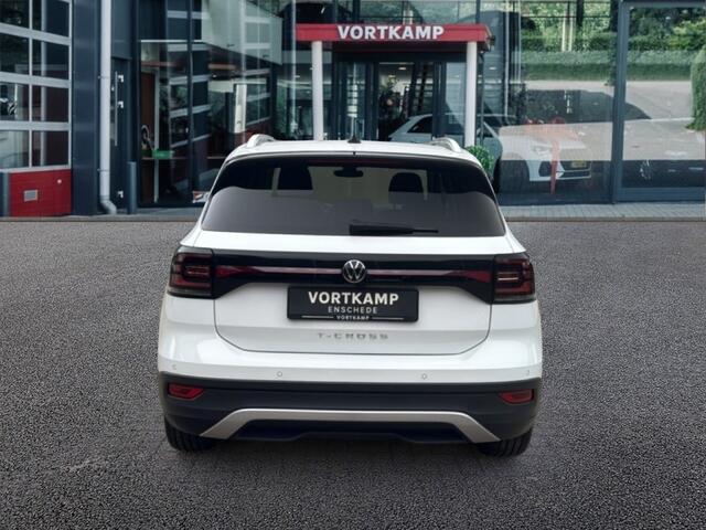 Volkswagen T-Cross 1.5 TSI DSG R-LINE TREKHAAK/CAMERA/ACC/NAVI/STOELVERW