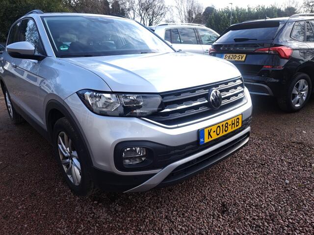 Volkswagen T-Cross 1.0 TSI Life Business 95 Pk Ecc, Apple carplay, Navigatie