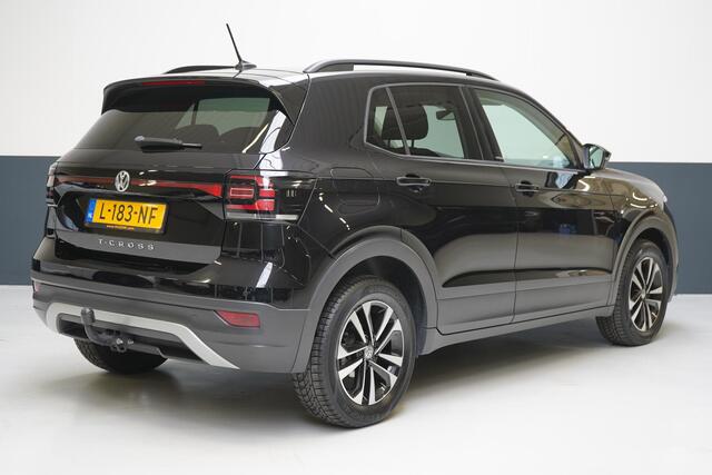 Volkswagen T-Cross 1.0 TSi 115pk United | Navigatie | Trekhaak | All-seasonbanden | Blind-Spot | Adaptive cruise