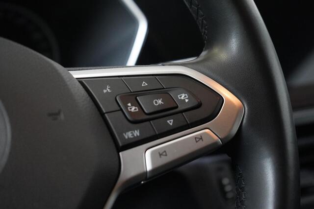 Volkswagen T-Cross 1.0 TSi 115pk United | Navigatie | Trekhaak | All-seasonbanden | Blind-Spot | Adaptive cruise