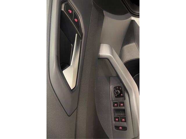 Volkswagen T-Cross 116pk TSI Style Business R | FULL-LED / ADAPTIVE-CC / CARPLAY /