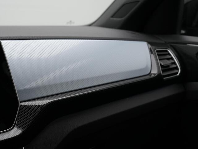 Volkswagen T-Cross 1.0 TSI 115 pk DSG Goal Edition | Trekhaak | Stoelverwarming | Adaptive Cruise | Navigatie | Leder/stof