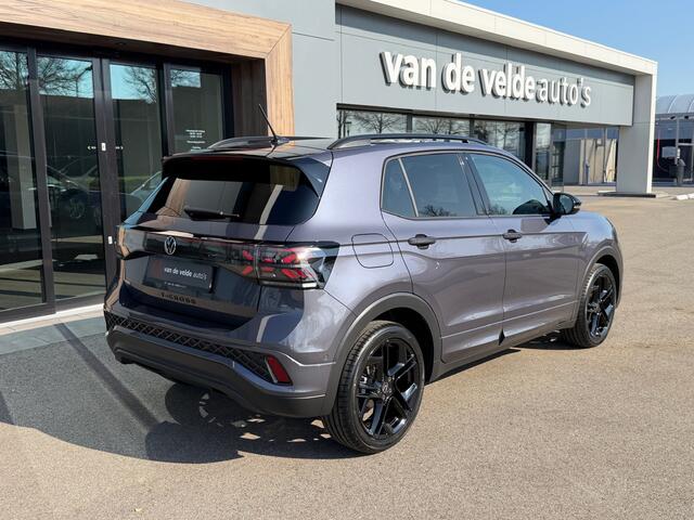 Volkswagen T-Cross 1.5 TSI 150pk DSG R-Line | Black Style | Trekhaak | IQ Led | Dode hoek | Navi | Rijklaar incl. garantie