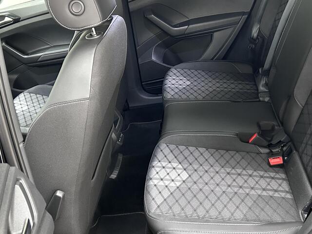 Volkswagen T-Cross 1.5 TSI R-Line Edition AFNEEMBARE TREKHAAK | NAVIGATIE | ACHTERUITRIJCAMERA