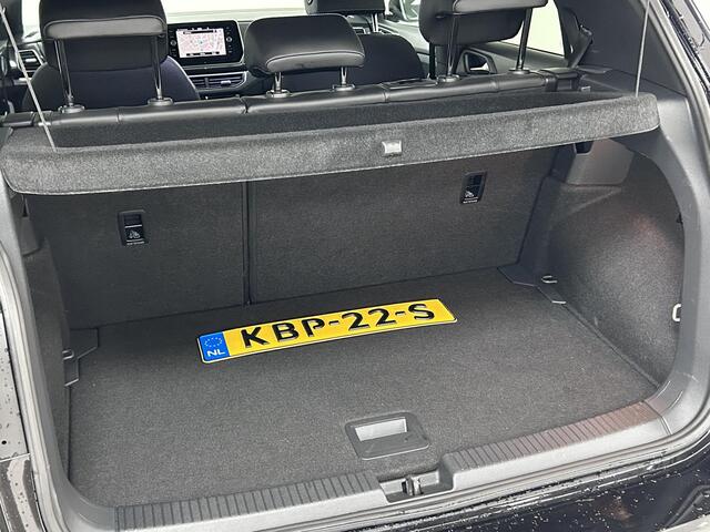 Volkswagen T-Cross 1.5 TSI R-Line Edition AFNEEMBARE TREKHAAK | NAVIGATIE | ACHTERUITRIJCAMERA