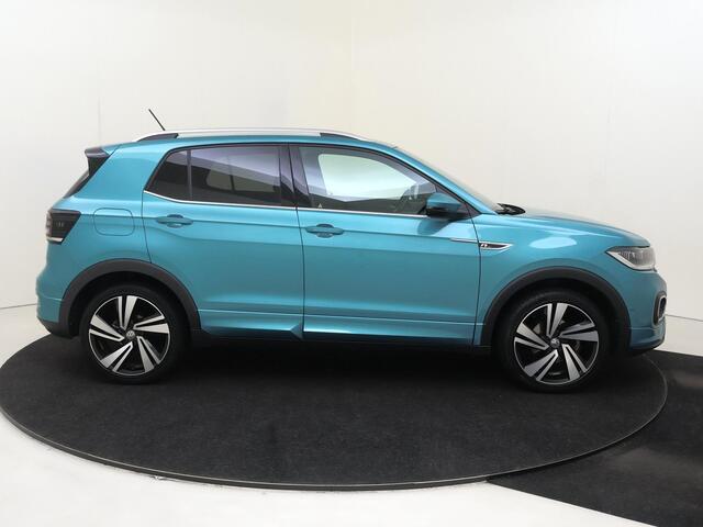 Volkswagen T-Cross 1.0 TSI R-line | Keyless | Digital cockpit Pro | Parkeerassistent | Dodehoek detectie | Navigatie | BEATS audio | Stoelverwarming |