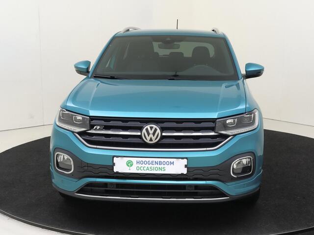 Volkswagen T-Cross 1.0 TSI R-line | Keyless | Digital cockpit Pro | Parkeerassistent | Dodehoek detectie | Navigatie | BEATS audio | Stoelverwarming |