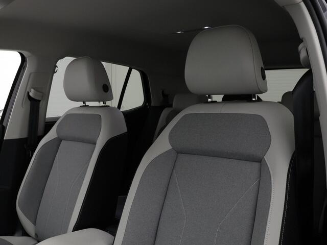 Volkswagen T-Cross 1.0 TSI 116PK Style DSG · Navigatie · Apple/Android Car Play · Camera + Parkeersensoren · Garantie t/m 04-02-2027 of 100.000km