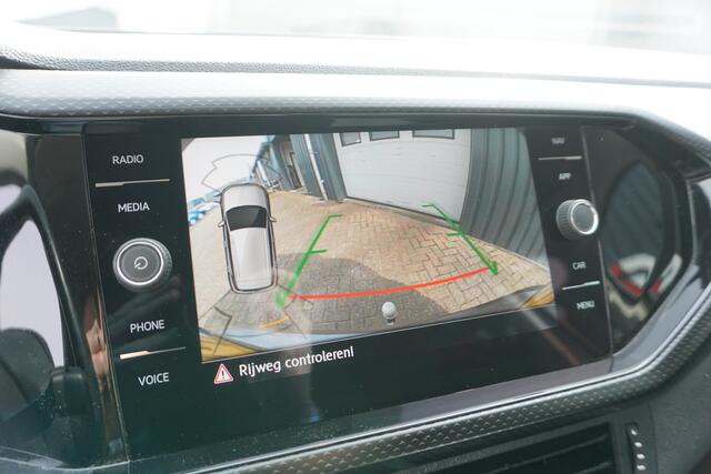 Volkswagen T-Cross 1.0 TSI R-Line | AUTOMAAT | TREKHAAK | CAMERA |