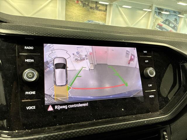 Volkswagen T-Cross 1.0 TSI 110pk DSG Life · Camera · Navigatie · Dodehoek Detectie · Airco · P-Sensoren · Getint Glas · 16'' Inch · Garantie t/m 20-09-2028 of 100.000km