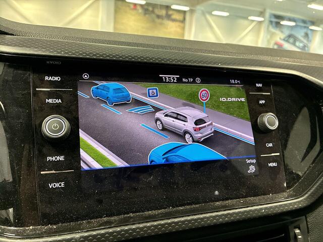 Volkswagen T-Cross 1.0 TSI 110pk DSG Life · Camera · Navigatie · Dodehoek Detectie · Airco · P-Sensoren · Getint Glas · 16'' Inch · Garantie t/m 20-09-2028 of 100.000km