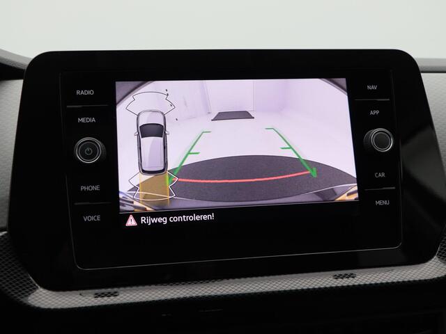 Volkswagen T-Cross 1.0 TSi 115 Pk Automaat Life Edition | Full LED | Adaptive Cruise | Stoelverwarming | Camera | Carplay | 17 Inch | 25.821 Km!!