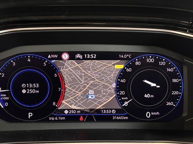 Volkswagen T-Cross 1.0 TSI * Dodehoek * Keyless * Virtual Dash * ZEER COMPLEET * Dealer Onderhouden *