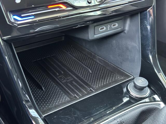 Volkswagen T-Cross 1.0 TSI Life | Navi | Climate | Led | Stoelverwarming | Adap. Cruise | 4-Season | Rijklaar incl. garantie