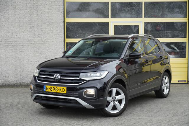 Volkswagen T-Cross 1.0 TSI Automaat! Style BJ2021 Lmv 17" | Led V+A | Pdc | Trekhaak | Achteruitrijcamera | App-Connect | Navi | Virtual cockpit | Climate control | Cruise control | Getint glas
