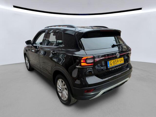 Volkswagen T-Cross 1.0 TSI Life Executive DSG Automaat Parkeersensoren / Navigatie / Airco / Extra getint glas / DAB