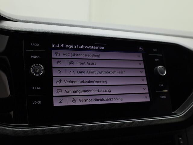 Volkswagen T-Cross 1.5TSI/150PK R-Line DSG · Trekhaak · Navigatie · Camera + Parkeersensoren