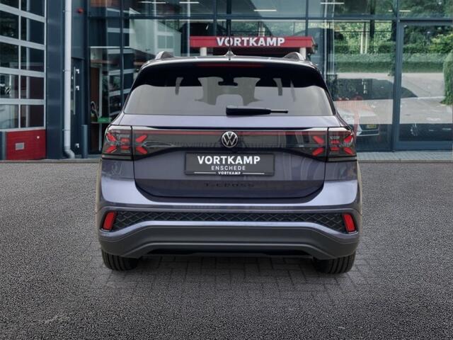 Volkswagen T-Cross 1.5 TSI R-LINE BLACK STYLE TREKHAAK/CAMERA/IQ-LIGHT/ACC/STOELVERW/CARPLAY