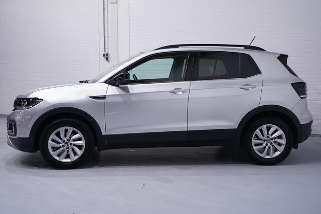 Volkswagen T-Cross 1.0 TSI R-Line Navi Stoelverwarming Camera Apple carplay/Android auto PDC v+a