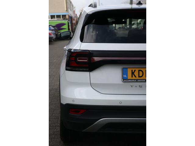 Volkswagen T-Cross 1.0 TSI side assist | front assist |