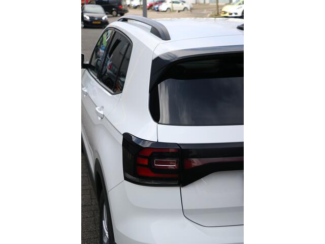 Volkswagen T-Cross 1.0 TSI side assist | front assist |