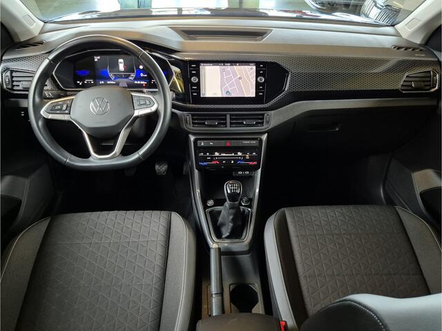 Volkswagen T-Cross 1.0 TSI R-Line -110pk- Navi | Camera | Trekhaak | LED | Dodehoek Sensor | Rijklaarprijs incl. 1 jaar Bovag garantie