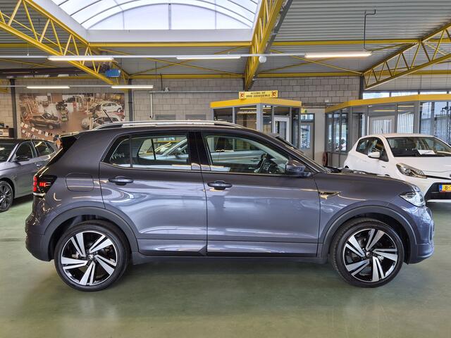 Volkswagen T-Cross 1.0 TSI R-Line -110pk- Navi | Camera | Trekhaak | LED | Dodehoek Sensor | Rijklaarprijs incl. 1 jaar Bovag garantie