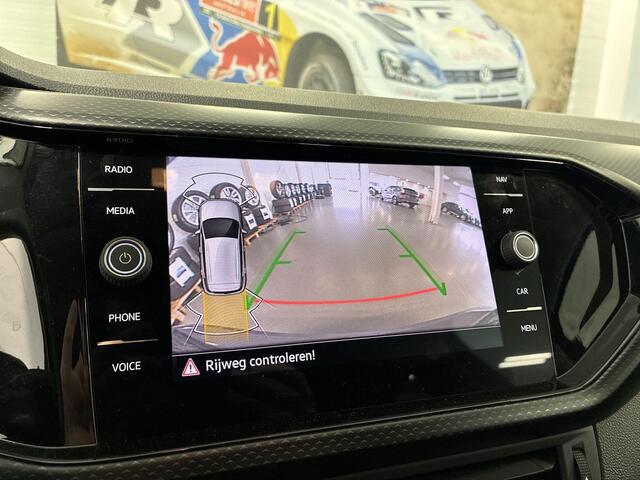 Volkswagen T-Cross 1.0 TSI 110pk DSG Life · Camera · Dodehoek Detectie · Navigatie · P-Sensoren · Airco · Getint Glas · 16'' Inch · Garantie t/m 20-09-2028 of 100.000km