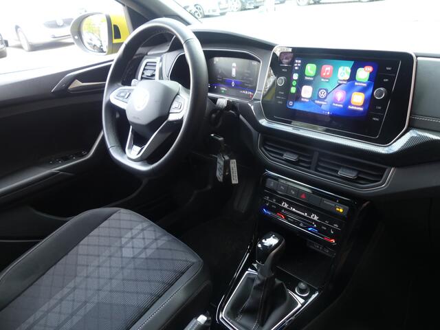 Volkswagen T-Cross 1.0 TSI R-Line / 18 inch / Full options!