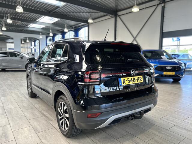 Volkswagen T-Cross 1.0 TSI 110 pk Active | Trekhaak | Camera | Stoelverw. | Navi | Adapt. cruise | 4 seiz. banden