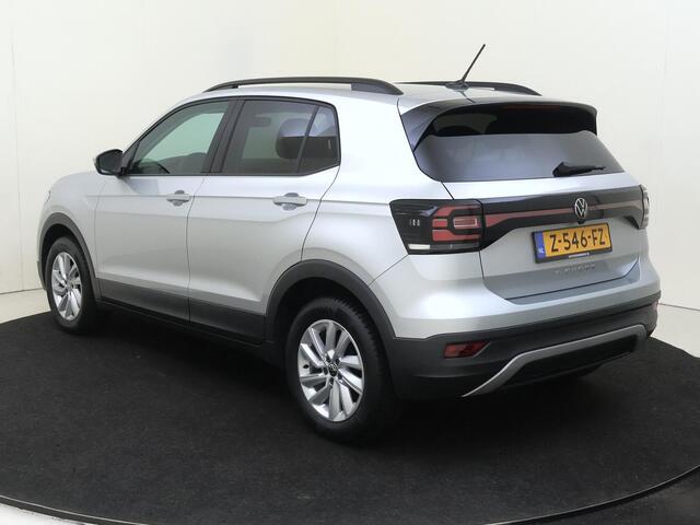 Volkswagen T-Cross 1.0 TSI Life | Achteruitrijcamera | Adaptieve cruise control | CarPlay | Elektrisch inklapbare buitenspiegels | Bluetooth | Airco |