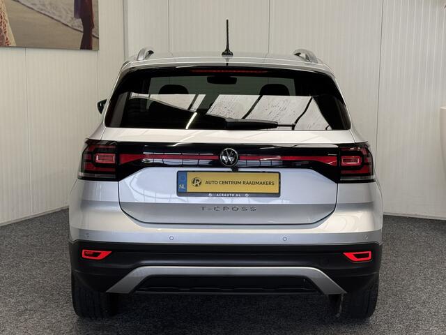 Volkswagen T-Cross 1.0 TSI STYLE NAVIGATIE ADAPTIVE CRUISE CONTROL CLIMATE CONTROL STOELVERWARMING APPLE CARPLAY/ANDROID RIJSTROOKSENSOREN DODEHOEKSENSOREN ACHTERUITRIJCAMERA ZEER MOOI !! 3010