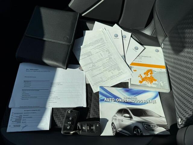 Volkswagen T-Cross 1.0 TSI R-line Automaat Carplay Stoelverwarming ACC Blindspot