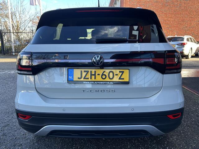 Volkswagen T-Cross 1.5 TSI Style // FULL LED // ADAP. CRUISE // VIRTUAL COCKPIT // CAMERA+SENSOREN // KEYLESS // NAVI+CARPLAY //