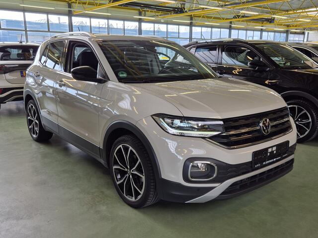 Volkswagen T-Cross 1.0 TSI Black Style -110pk- Trekhaak | Navi | LED koplampen | Rijklaarprijs incl. 1 jaar Bovag garantie