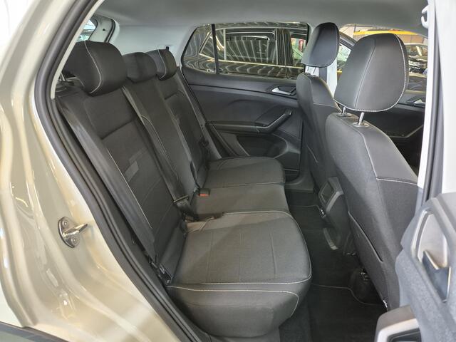 Volkswagen T-Cross 1.0 TSI Black Style -110pk- Trekhaak | Navi | LED koplampen | Rijklaarprijs incl. 1 jaar Bovag garantie