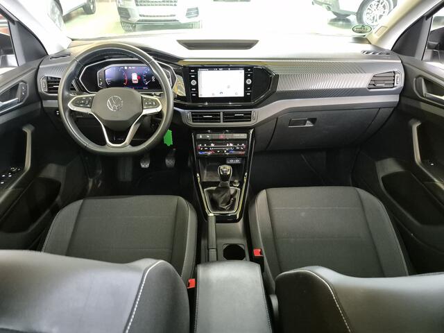 Volkswagen T-Cross 1.0 TSI Black Style -110pk- Trekhaak | Navi | LED koplampen | Rijklaarprijs incl. 1 jaar Bovag garantie