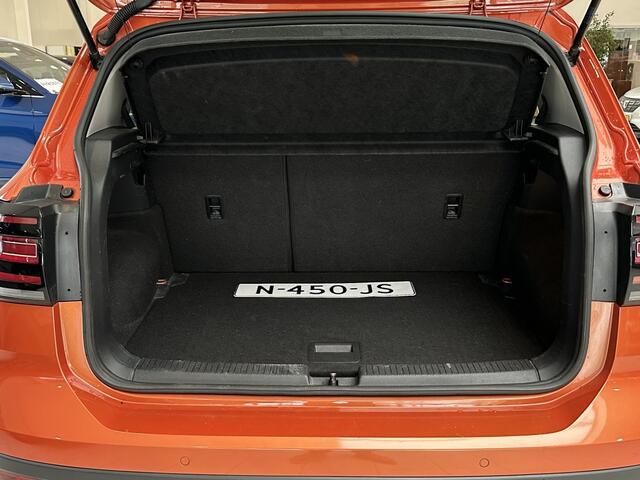 Volkswagen T-Cross 1.0 TSI Style Bines [ TREKHAAK I CARPLAY I CAMERA I CLIMA ]