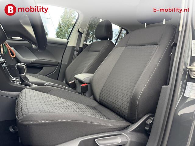 Volkswagen T-Cross 1.0 TSI Style Business Automaat Trekhaak | Achteruitrijcamera | Stoelverwarming | DAB Audio