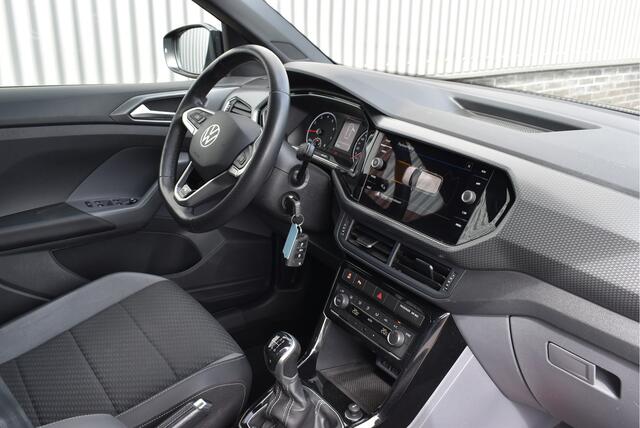Volkswagen T-Cross 1.0 TSI R-Line Adaptive cruise, Carplay, PDC, Climatronic, DAB, Origineel NL