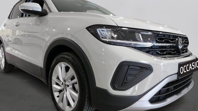 Volkswagen T-Cross 1.0 TSI Life Edition | Trekhaak | Climatronic | 17" velgen | Camera | Navigatie |